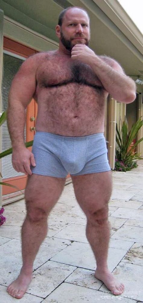 Nude photos - Older gay bear Lesbian and the tranny