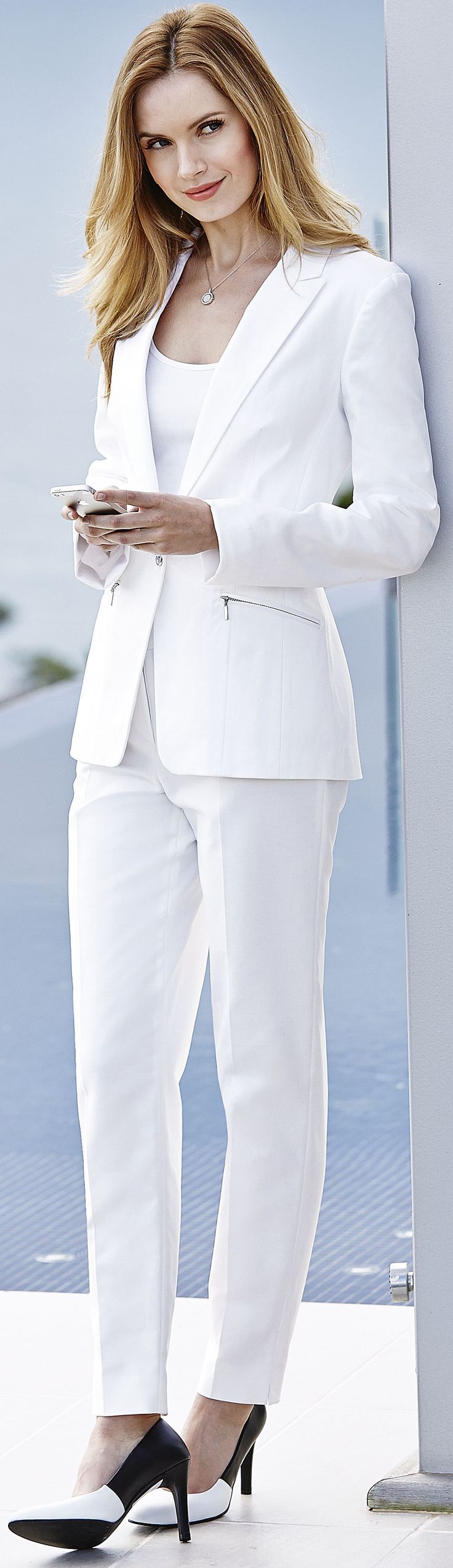 pant suit vs skirt suit