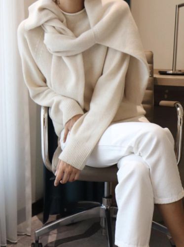Fall Street Style #trendy #outfit #casual #winter #winteroutfit #styling #stree…