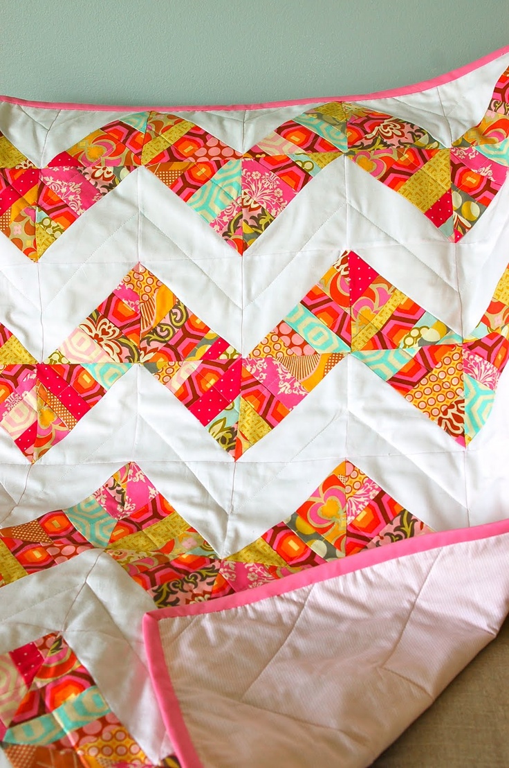 145 best Zig Zag, Chevron, or Herringbone Quilt images on Pinterest Quilting ideas, Patchwork ...