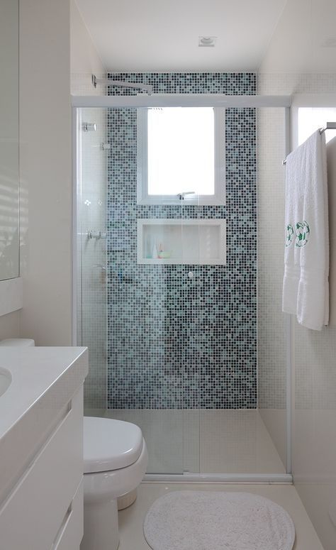 37 Best Small Bathroom Design Ideas For Inspiration Your Solution Un Buen Modo De Hacerlo Es Crear Contraste Al Poner Azulejos Colores Vistosos En La Pared Ducha