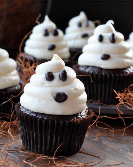 20 halloween cupcakes fun ways to decorate