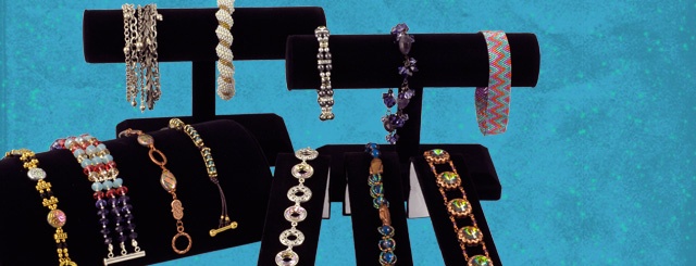 Jewelry displays and boxes Jewellery display, Jewelry, Display Jewelry displays and boxes Jewellery display, Jewelry, Display