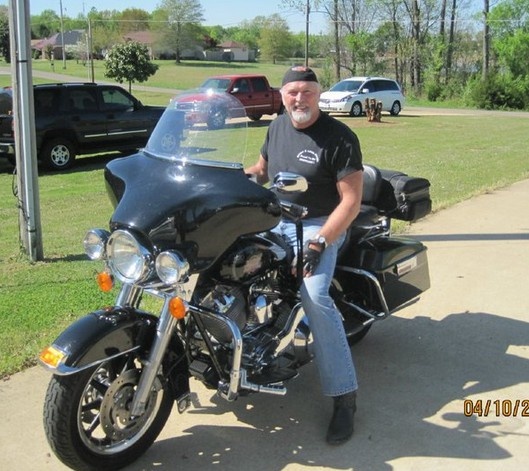 meet henderson singles Mingle2 is the place to meet henderson singles there are thousands of men and women looking for love or friendship in henderson, kentucky our free online dating site & mobile apps are full of single women and men in henderson looking for serious relationships, a little online flirtation, or new friends to go out with. meet henderson singles Mingle2 is the place to meet henderson singles there are thousands of men and women looking for love or friendship in henderson, kentucky our free online dating site & mobile apps are full of single women and men in henderson looking for serious relationships, a little online flirtation, or new friends to go out with.