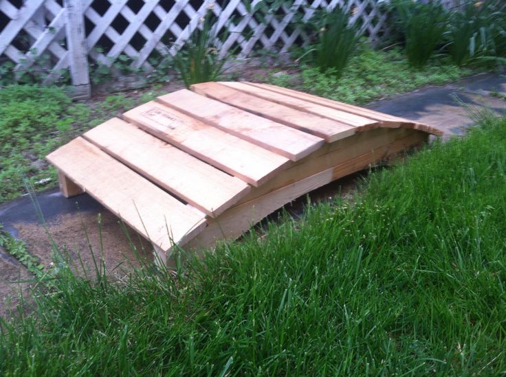 Arched Garden Bridge Made From Pallet Wood Design Arched Garden Bridge Made From Pallet, How To Make A Garden Bridge From Pallets