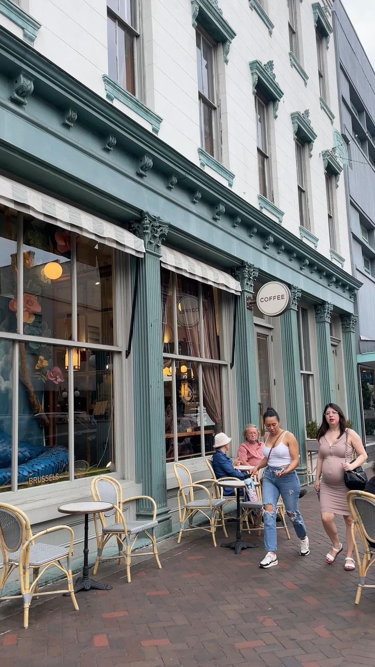 Cafe To Visit In Savannah Georgia The Paris Market Savannah In 2024 cafe-to-visit-in-savannah-georgia-the-paris-market-savannah-in-2024