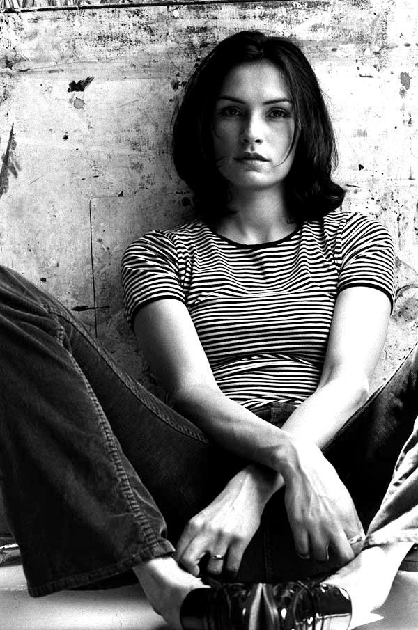 Famke Janssen Black Hair Cuts - wide 6