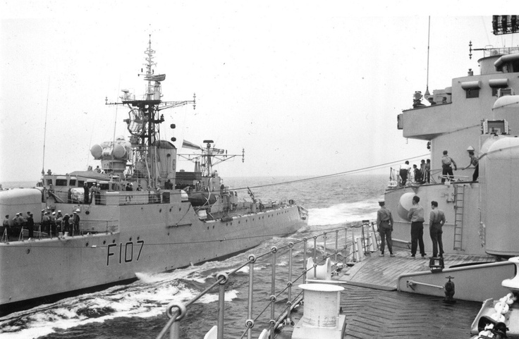 HMS Rothsay (F107) jackstay transfer with HMS London (D16). | Navy day