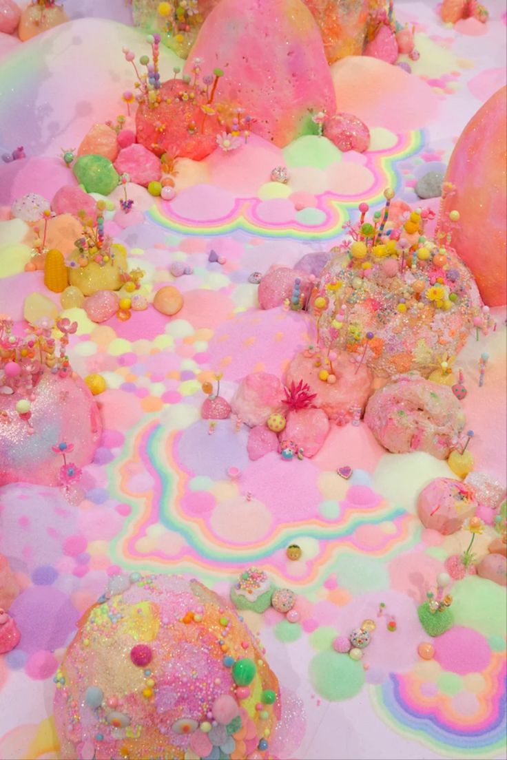 1 000 Pounds Of Powdered Sugar Created A Colorful Candy Kingdom 1-000-pounds-of-powdered-sugar-created-a-colorful-candy-kingdom