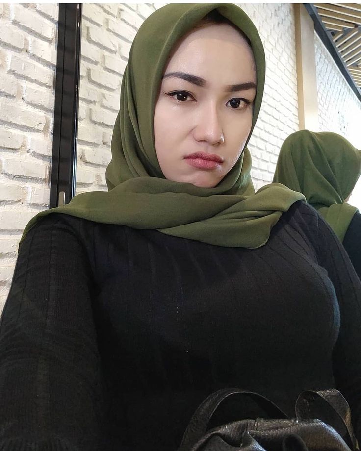Pin di Perkumpulan wanita