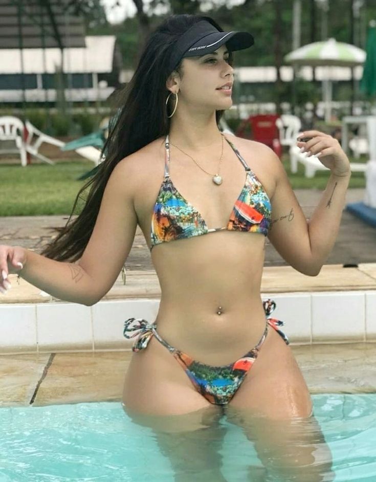 Sexo a tres bi nacional Video pornô antigo