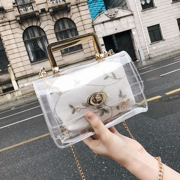 White Embroidery Inner Pouch Clear Bag Crossbody Chain Bag on Sale with Worldwid… White Embroidery Inner Pouch Clear Bag Crossbody Chain Bag on Sale with Worldwid…