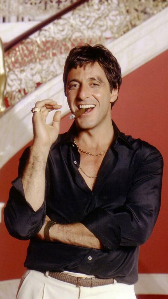 Al Pacino in "Scarface" 1983 | Scarface movie, Al pacino, Movie stars