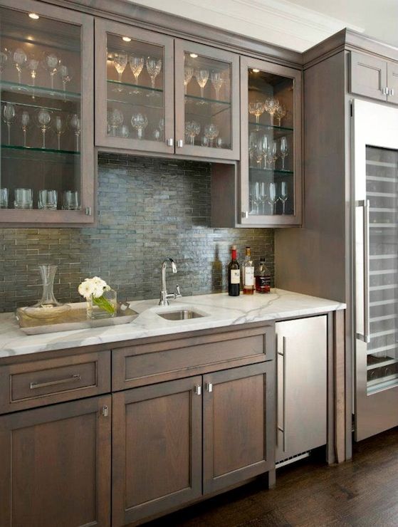 https://i.pinimg.com/736x/d6/3e/b7/d63eb76920945a5143c24661e903b5dc--wine-cellar-design-butler-pantry.jpg