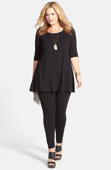 Top Three Picks Add a pair of leggings and a long, beaded necklace to complete the look! Try a tunic for a cool boho-style outfit! Wear a drapey tunic with dainty crochet details or a dip-dye effect. Pair your top with flared jeans for a fab s-style ensemble, or for a more comfortable look wear your tunic with leggings.