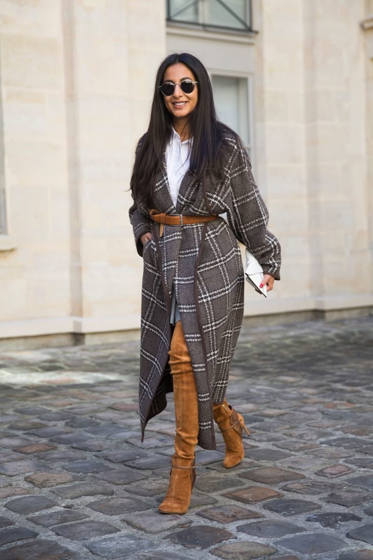 Flip through to find our favorite looks for the season–to keep you looking cute… Flip through to find our favorite looks for the season–to keep you looking cute…