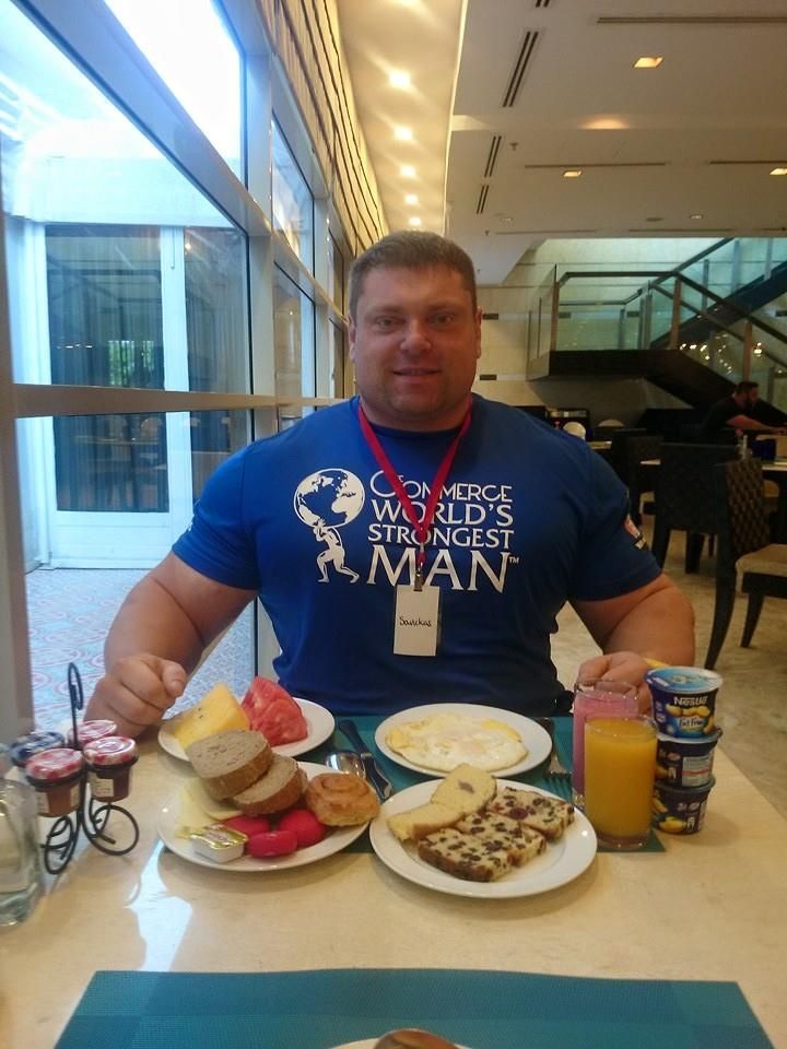Ronnie Coleman Eating Food Ronnie Coleman Eating Food