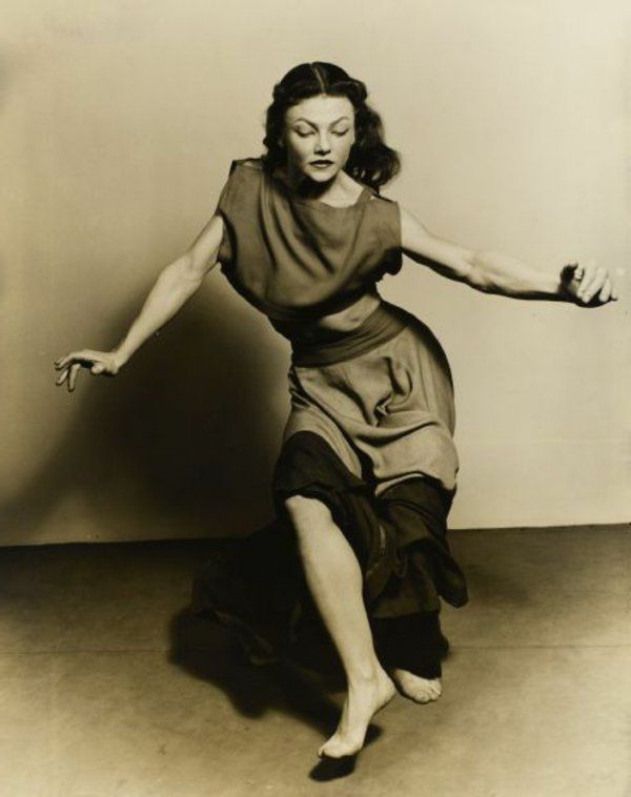 tenue de danse moderne une belle danseuse une des premières #musicperformance #...