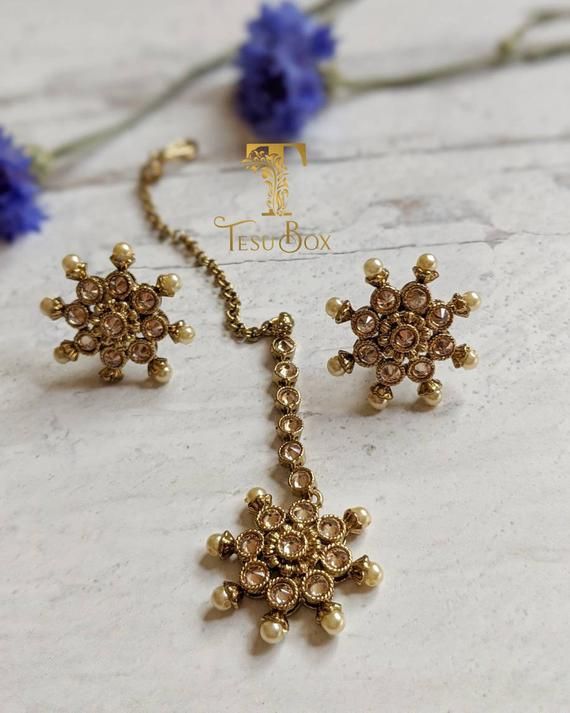 Indian Mang Tikka combo set High quality brass with polki and white danglers Round stud earrings with Maang tikka Bollywood Tikka B4