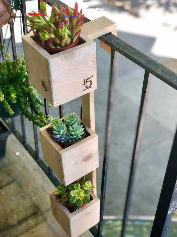Tiered Balcony Planter Box Balconygarden In 2020 Gärtnern Mit Wenig Platz Wohnung Balkon Garten Kleiner - Apartment Balcony Garden Box Tiered Balcony Planter Box Balconygarden In 2020 Gärtnern Mit Wenig Platz Wohnung Balkon Garten Kleiner - Apartment Balcony Garden Box