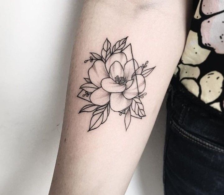 Flor De Loto Tatuaje Ante Brazo Mujer Pin De Juli Castiglione En Tattoos Tatuajes Flor De Loto Tatuajes Pierna Tatuajes De Moda
