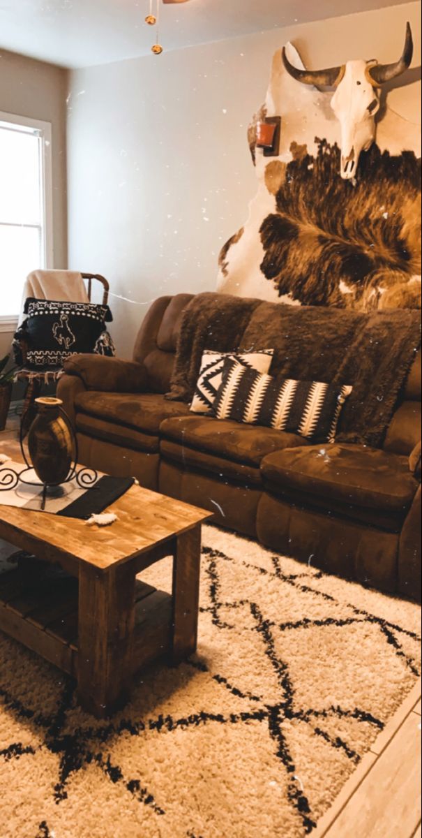 Insta Sydneymhufff In 2020 Southwestern Home Decor Western Home Decor Western Living Rooms Insta Sydneymhufff In 2020 Southwestern Home Decor Western Home Decor Western Living Rooms