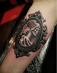 the 25 best vintage frame tattoo ideas on pinterest framed the 25 best vintage frame tattoo ideas on pinterest framed