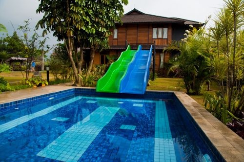 House Pools With Slides slides into the swimming pool from the roof!!! nice!! | dream House Pools With Slides slides into the swimming pool from the roof!!! nice!! | dream