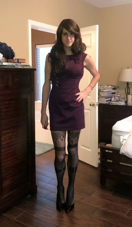 Sissy brunette grannies petite