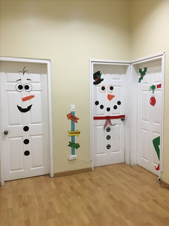 How to Make Super Easy Christmas Decorations – Doors