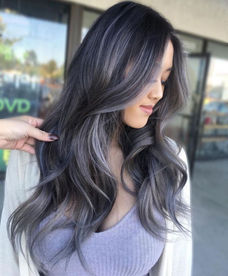 Schwarze Haare Strähnchen Schwarze Haare Strähnchen