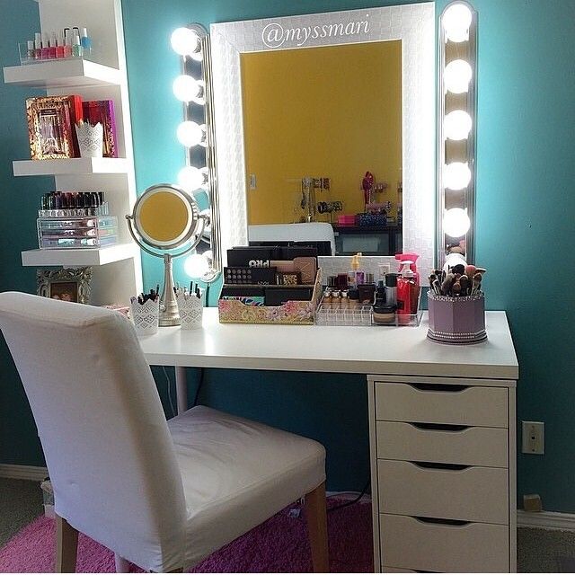Diy Vanity Mirror With Lights For Bathroom And Makeup Station Diy Vanity Mirror With Lights For Bathroom And Makeup Station Dream Home Pinterest Rooms Room Bedroom
