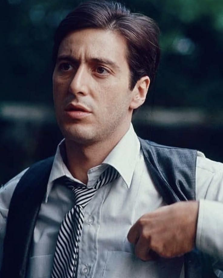 Pin by 陳刘洋 on Actor | Al pacino, Young al pacino, The godfather