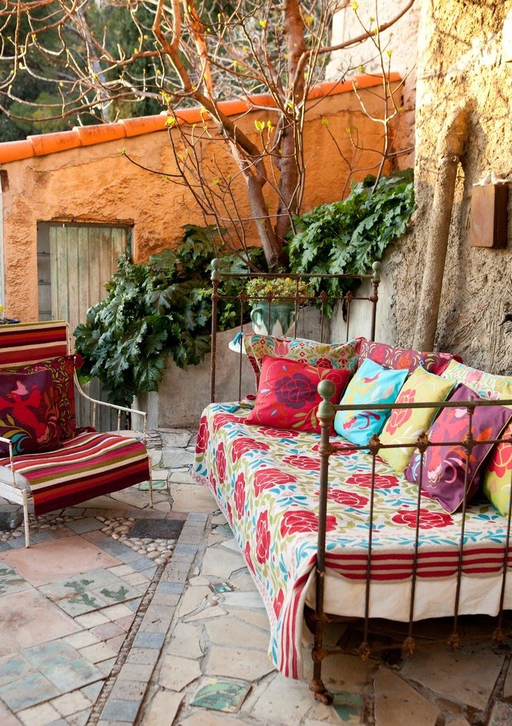 268 Best Outdoor Stylİng Images On Pinterest Life Lovely Outdoors E Love The Daybed Idea