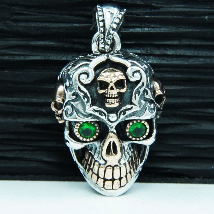 Stailess Steel Suger Skull Ring Green Eyes Stailess Steel Suger Skull Ring Green Eyes
