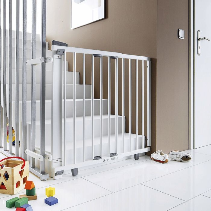 Barriere pour escalier bebe sale