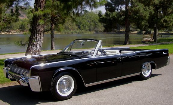 1967 Lincoln Continental Feel In Love With It After Those Entourage 1967 Lincoln Continental Feel In Love With It After Those Entourage Intros Picture Me Rollin Pinterest And Clic