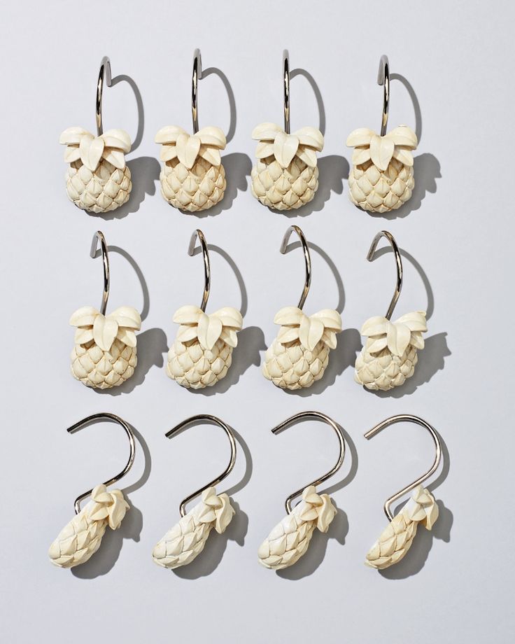 Best 25+ Pineapple Shower Curtain Ideas On Pinterest Pineapple Add a subtle touch of tropical flair to your bathroom décor with these shower-curtain hooks. Shaped like pineapples, each is made of durable materials for ... - Best 25+ Pineapple Shower Curtain Ideas On Pinterest Pineapple