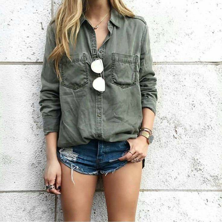 I love the green top