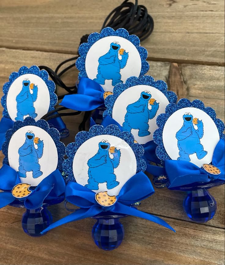Cookie Monster Theme Baby Shower Pacifier Necklaces Monster Baby cookie-monster-theme-baby-shower-pacifier-necklaces-monster-baby
