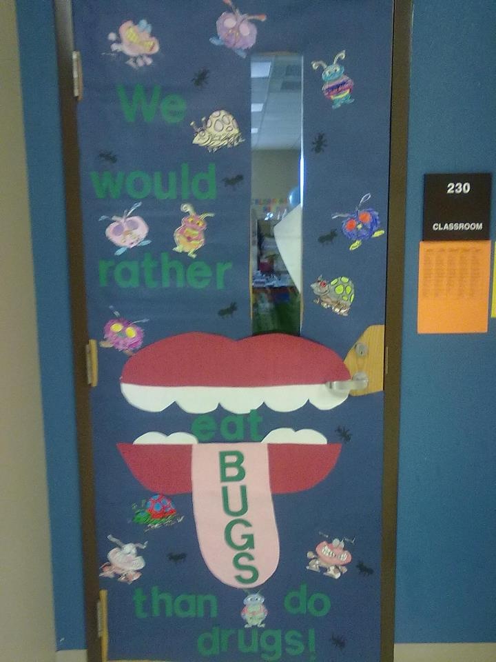 red ribbon week door decorating inspiration school eventsschool partiesschool decorationshalloween