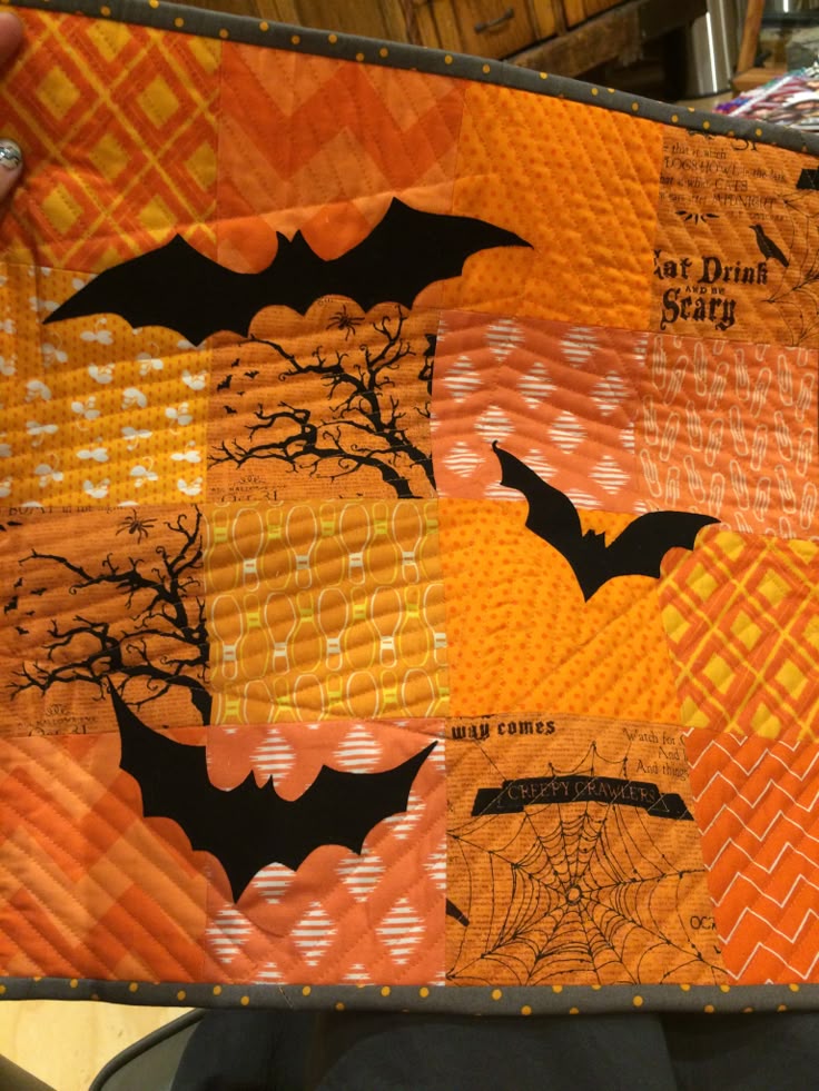 halloween mini quilt with bats by the closet quilter