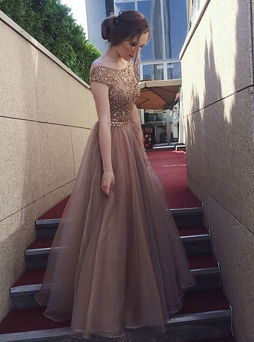 Bonita De Vestido Vaporosa Con De Hadas Con Ribete De Encaje Bonita De Vestido Vaporosa Con De Hadas Con Ribete De Encaje