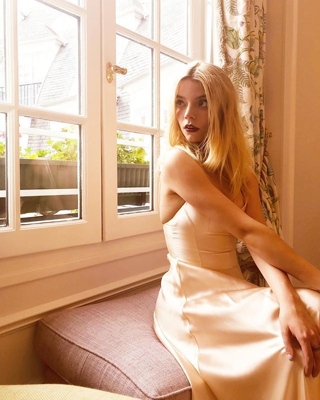 Anya Joy Anyataylorjoy Instagram Photos And Videos Anya Joy