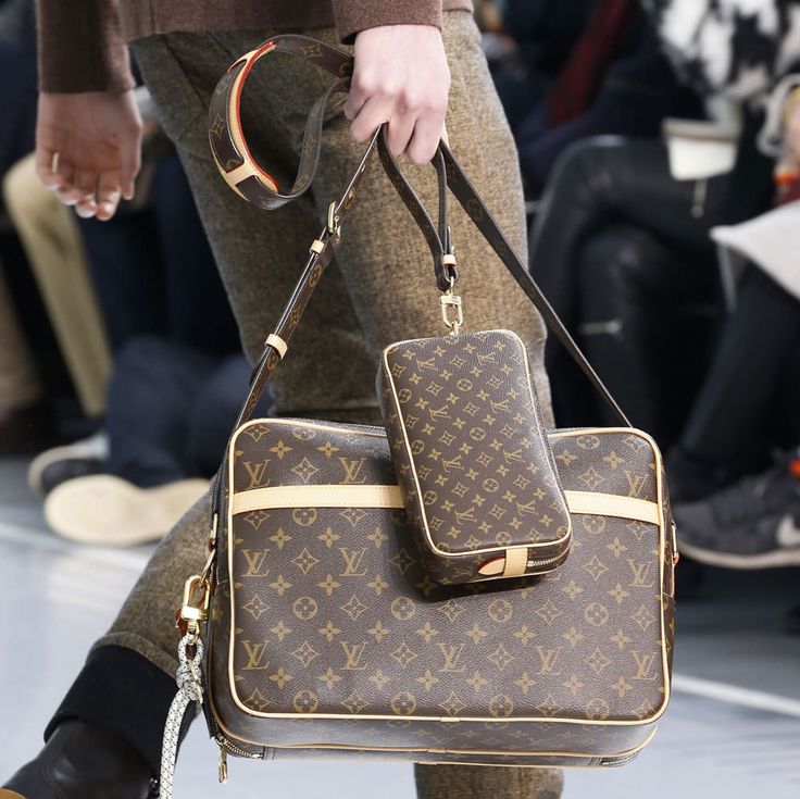 louis-vuitton mens bag monogram