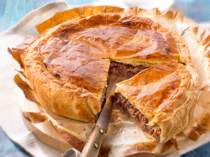 Tourte à la viande, facile et pas cher | Tourte à la viande, Recettes