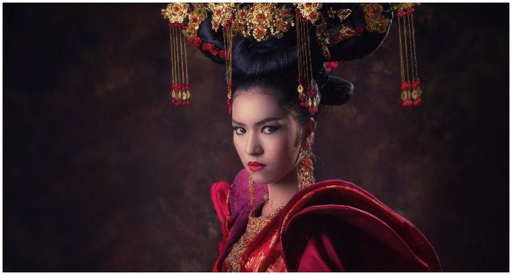 Chinas First And Only Woman Emperor Started Out As A Lowly Concubine The Vintage News Women
