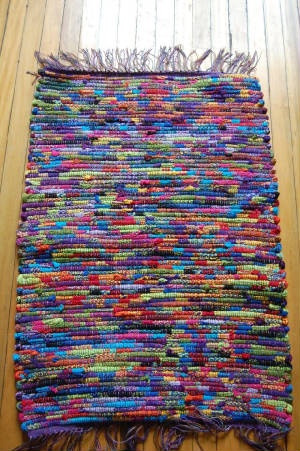 Homemade Quilts For Sale >> Solmate Sock Rug | Craft Art | Homemade rugs, Fabric yarn ... Homemade Quilts For Sale >> Solmate Sock Rug | Craft Art | Homemade rugs, Fabric yarn ...