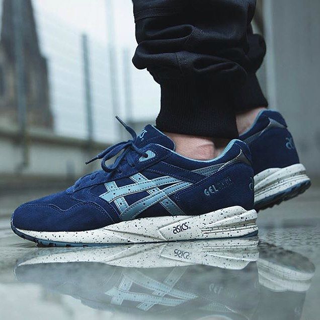 asics navy blue shoes