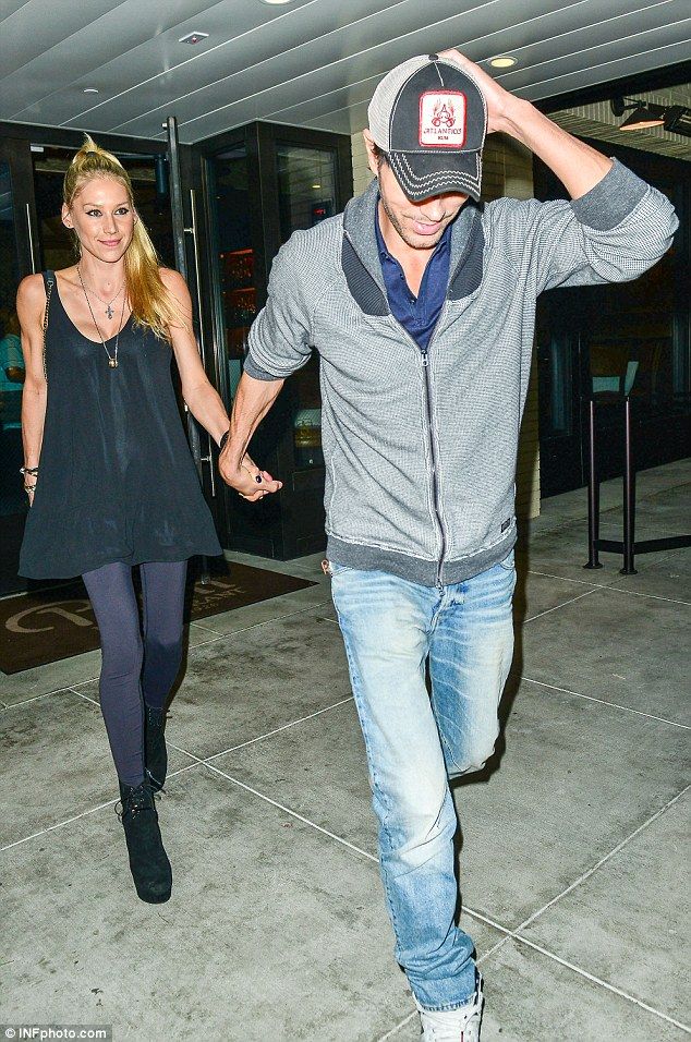 Enrique Iglesias - Tired Of Being Sorry (Remixes) Enrique Iglesias - Tired Of Being Sorry (Remixes)
